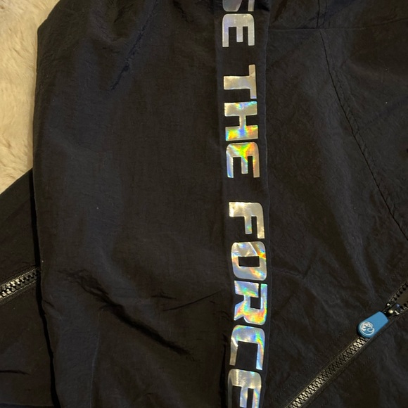 NWT Men’s Star Wars Day Packable Jacket Size Medium May the Fourth Be With You - Picture 3 of 8